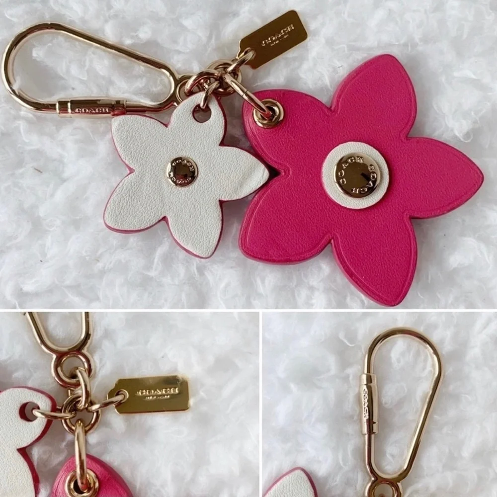Coach Tea Rose smooth Leather Keychain /Bag Charm Fab